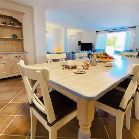 Апартаменты Ida Isuledda 1 Сан-Теодоро